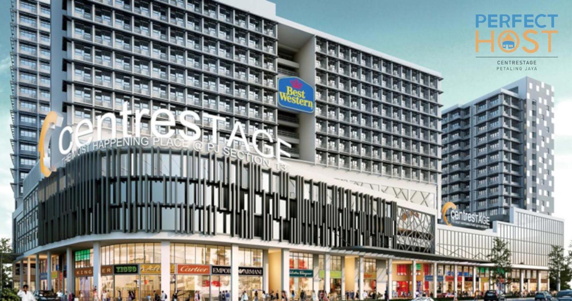 ホテル Centrestage Petaling Jaya By Perfect Host エクステリア 写真 The mall's facade